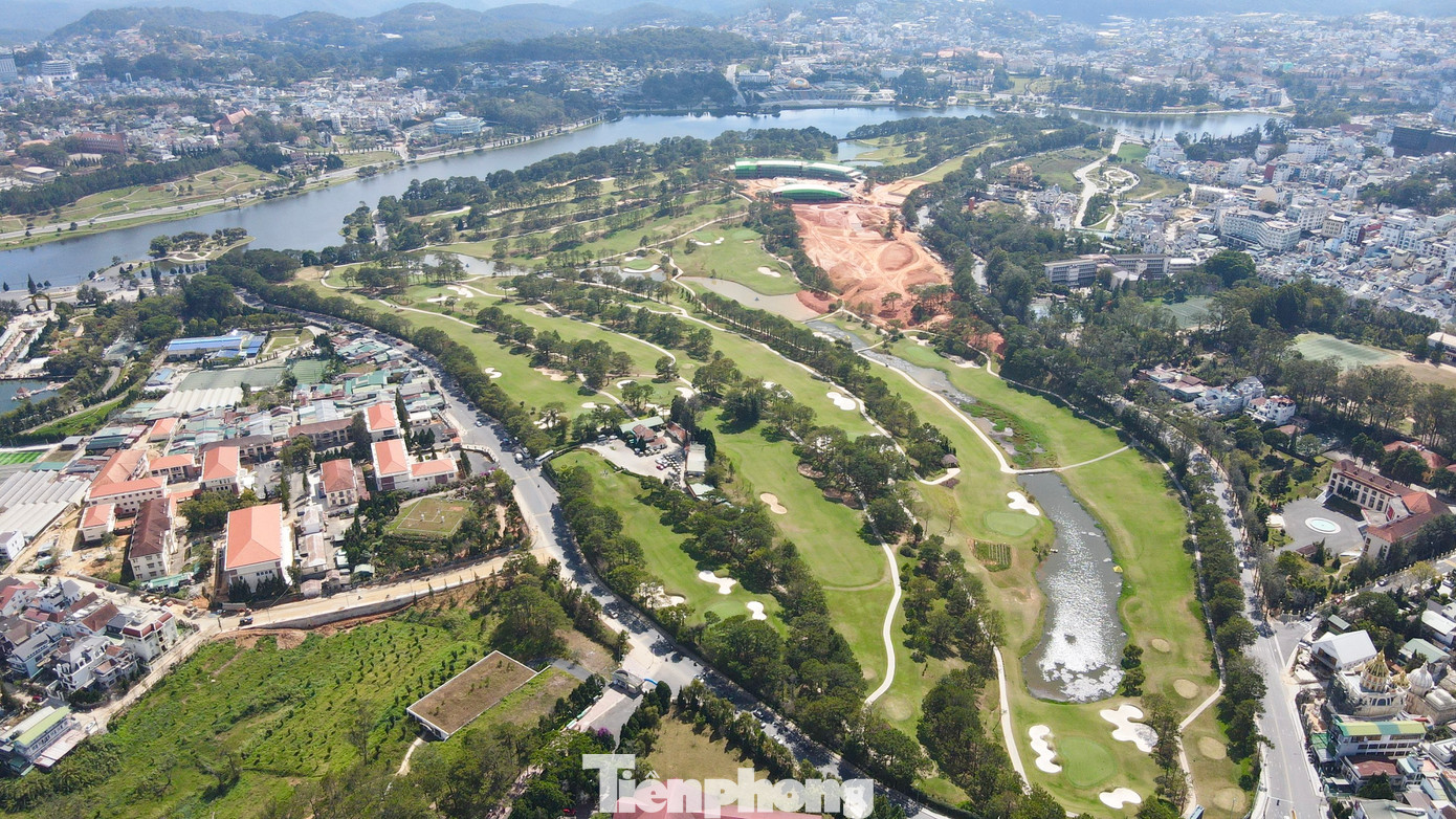 Toàn cảnh Đồi Cù Đà Lạt