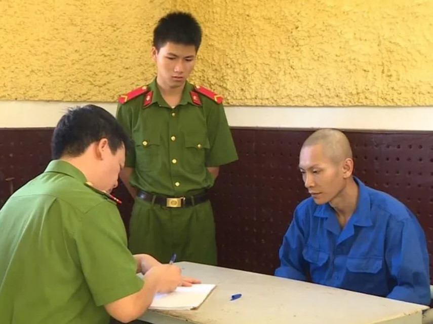 Đối tượng Đỗ Ngọc Hoàng tại cơ quan Công an Đối tượng Đỗ Ngọc Hoàng tại cơ quan Công an