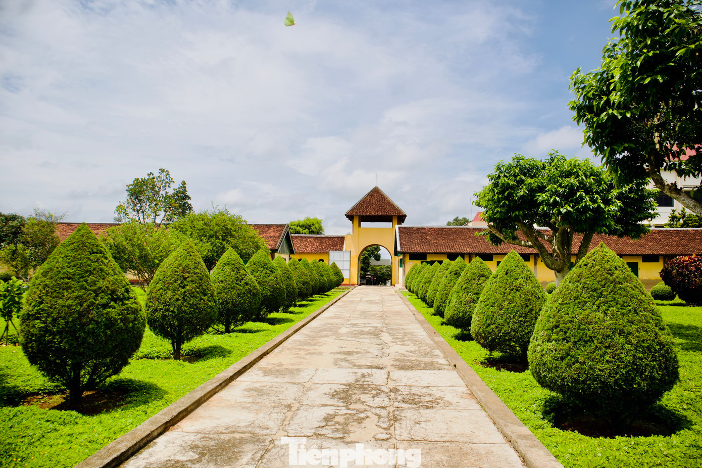 Theo Sở Văn hoá, Thể thao và Du lịch (VH-TT&amp;DL) tỉnh Đắk Lắk, Nhà đày Buôn Ma Thuột nằm giữa trung tâm thành phố, là “địa chỉ đỏ” thu hút người dân và du khách đến tham quan trong những năm qua. Tỉnh Đắk Lắk sẽ đẩy mạnh phát triển du lịch Nhà đày theo hướng liên kết với tuyến du lịch tham quan tìm hiểu về di tích lịch sử. Để Nhà đày Buôn Ma Thuột trở thành điểm đến tham quan, tìm hiểu về lịch sử không thể bỏ qua khi du khách đến du lịch Đắk Lắk.