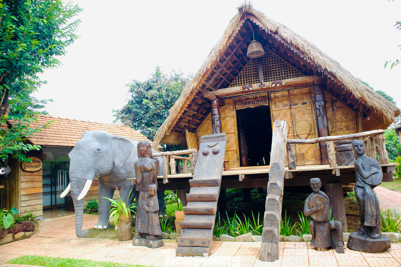 Các linh vật, biểu tượng của người Êđê