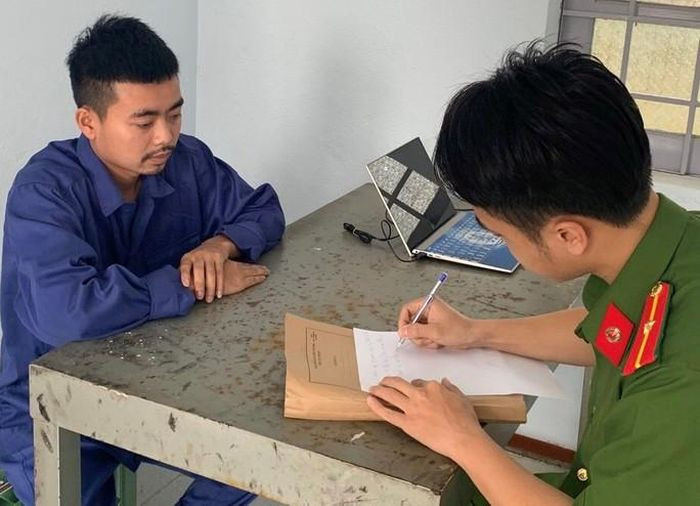 Đối tượng Nguyễn Đình Vui thừa nhận hành vi lừa đảo chiếm đoạt tài sản Đối tượng Nguyễn Đình Vui thừa nhận hành vi lừa đảo chiếm đoạt tài sản