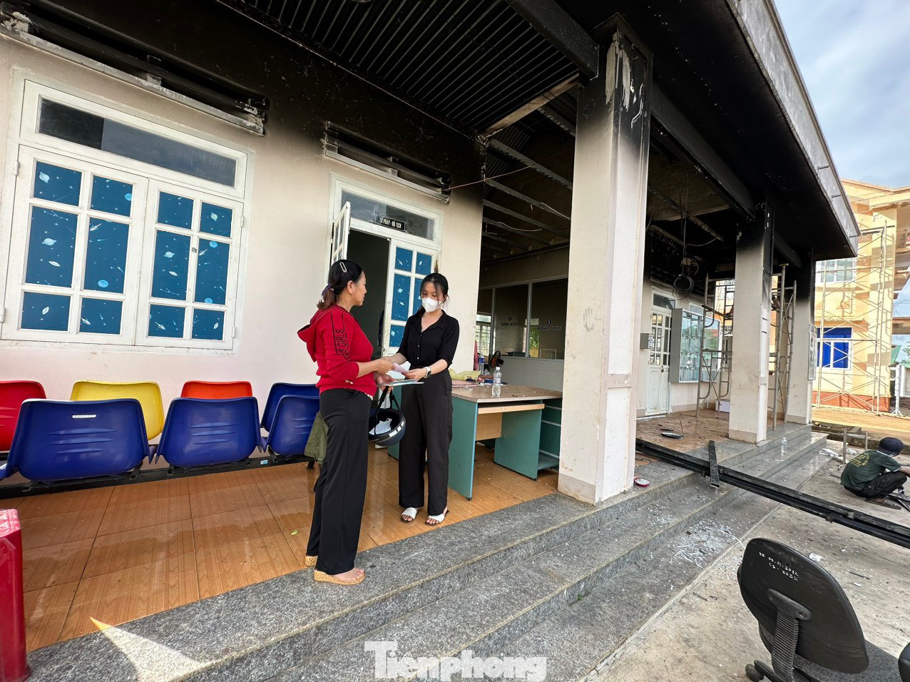 Theo ông May, từ ngày 13/6 đến nay, có khoảng 10 người đến UBND xã Ea Ktur giải quyết thủ tục hành chính.