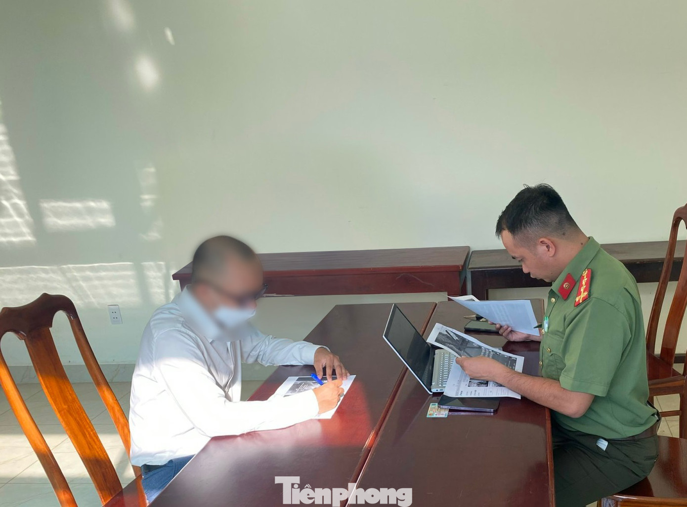 Anh Đ.Q.H. tại cơ quan công an