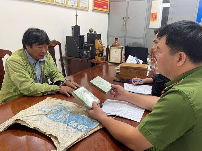 Đối tượng Giàng A Vư tại Cơ quan Công an