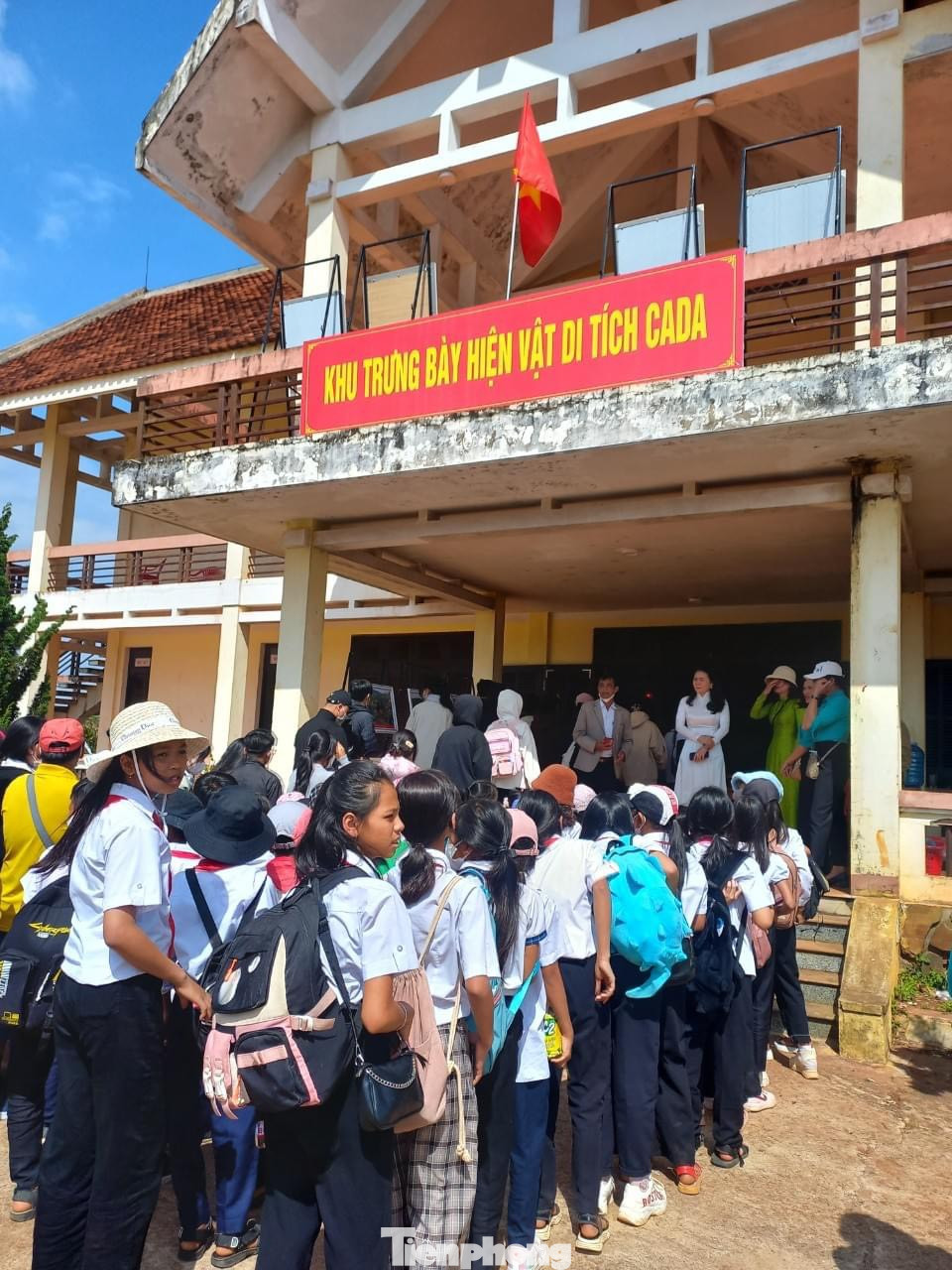 Khu Di tích lịch sử - văn hóa Đồn điền CADA là “địa chỉ đỏ” giáo dục cho thanh niên hiểu sâu sắc hơn về truyền thống yêu nước của thế hệ cha anh trong sự nghiệp đấu tranh giành độc lập và bảo vệ Tổ quốc; nâng cao ý thức của thanh niên trong việc giữ gìn, tôn tạo và làm đẹp các công trình di tích lịch sử.