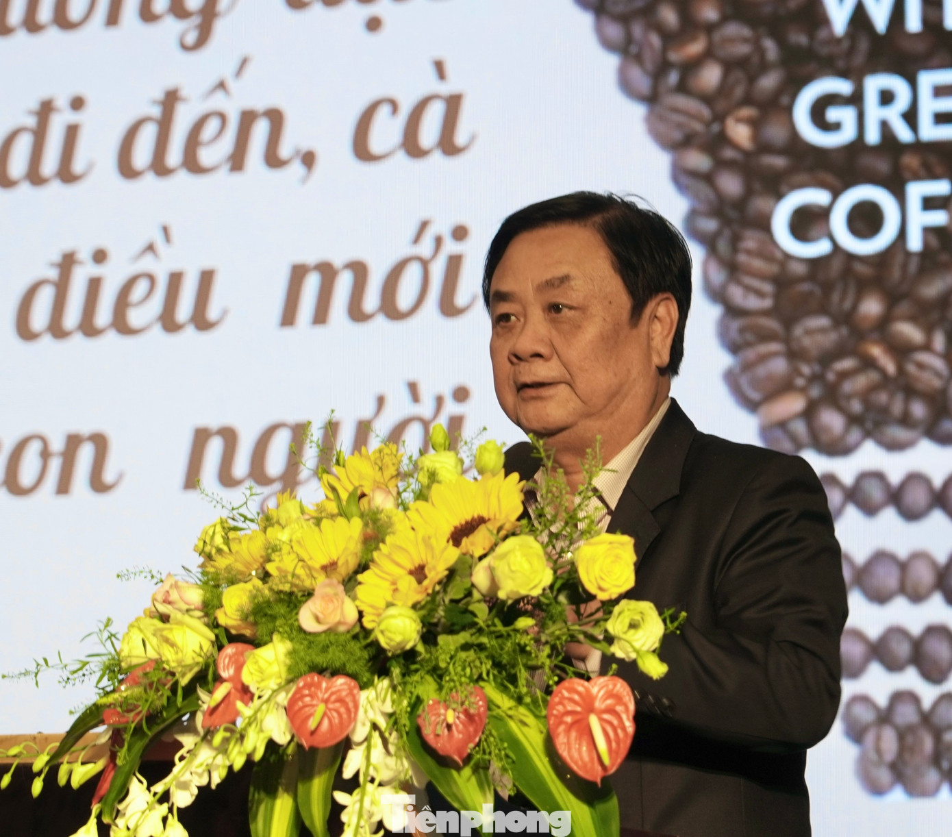 Bộ trưởng Bộ NN&PTNT Lê Minh Hoan phát biểu tại hội nghị Bộ trưởng Bộ NN&PTNT Lê Minh Hoan phát biểu tại hội nghị