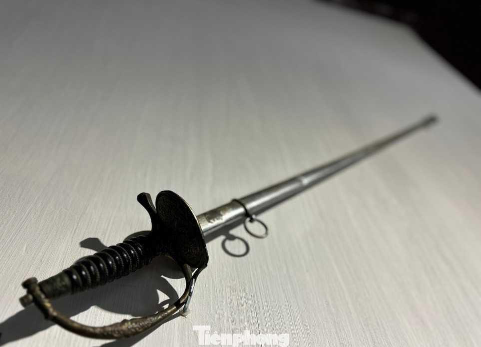 Thanh kiếm được vua bảo Đại sử dụng đi săn bắn.