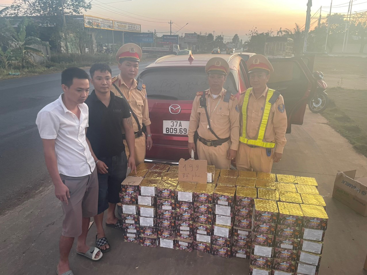 Hai đối tượng bị bắt giữ