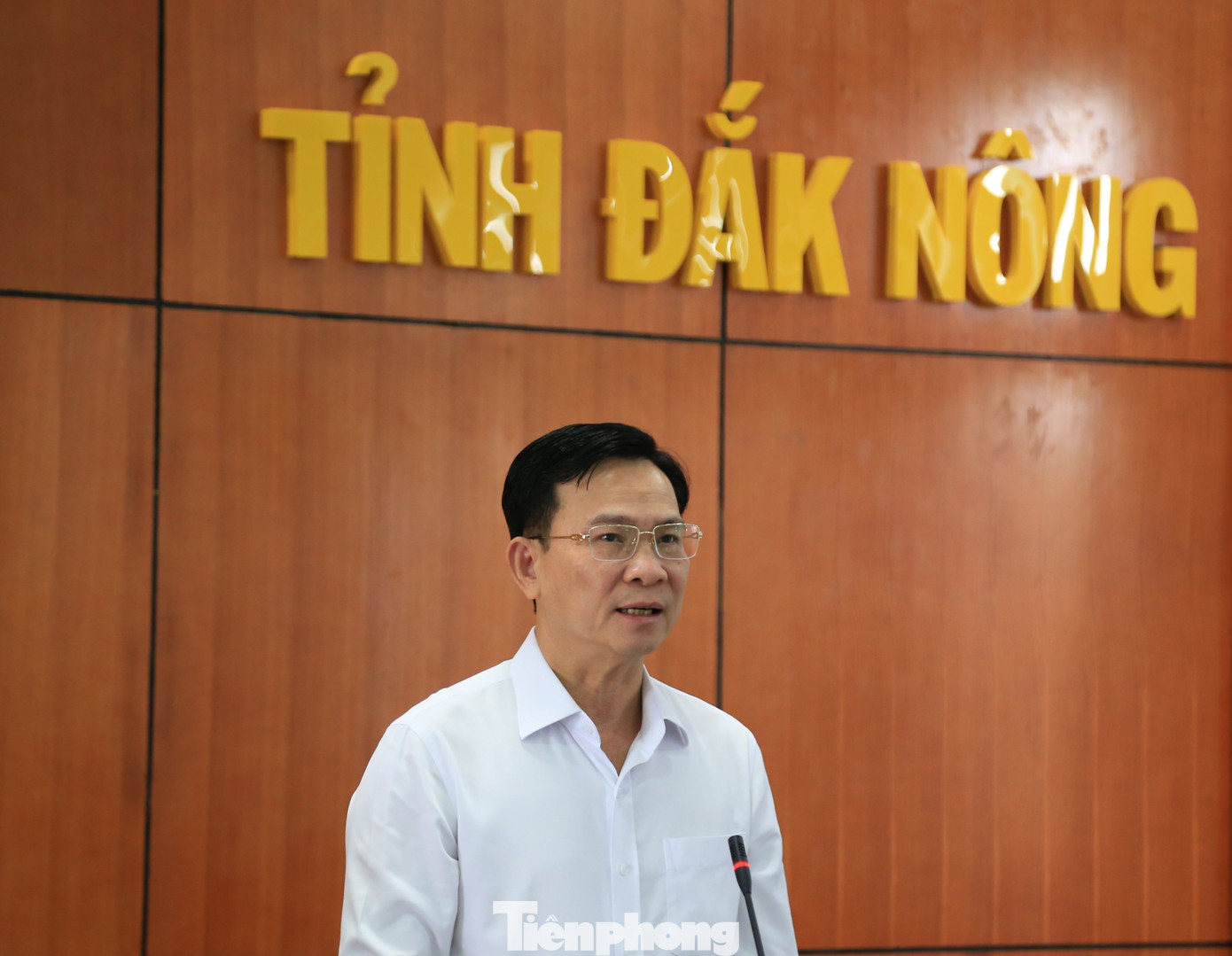 Chủ tịch UBND Tỉnh Đắk Nông Hồ Văn Mười phát biểu tại hội nghị