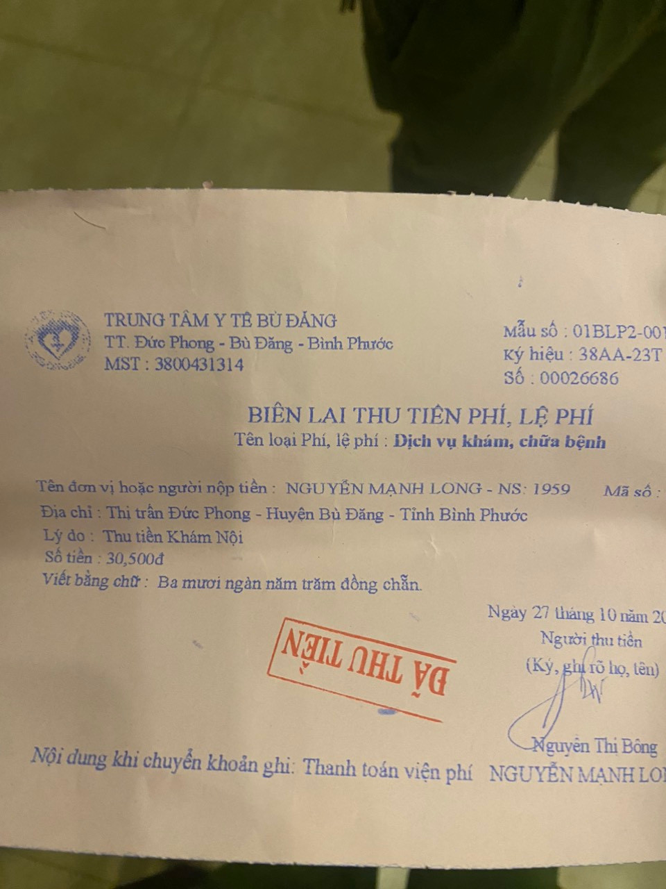 Biên lai thu lệ phí mang tên Nguyễn Mạnh Long