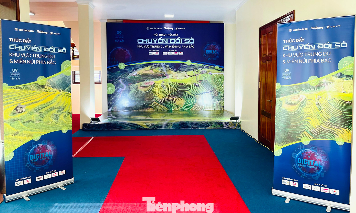 Theo Ban tổ chức, hội thảo sẽ có các tham luận chia sẻ khuyến nghị việc thúc đẩy chuyển đổi số khu vực trung du và miền núi phía Bắc; đề xuất giải pháp và chia sẻ kinh nghiệm, mô hình hay, cách làm hiệu quả trong việc thực hiện chuyển đổi số của các địa phương, đơn vị trong lĩnh vực công nghệ.