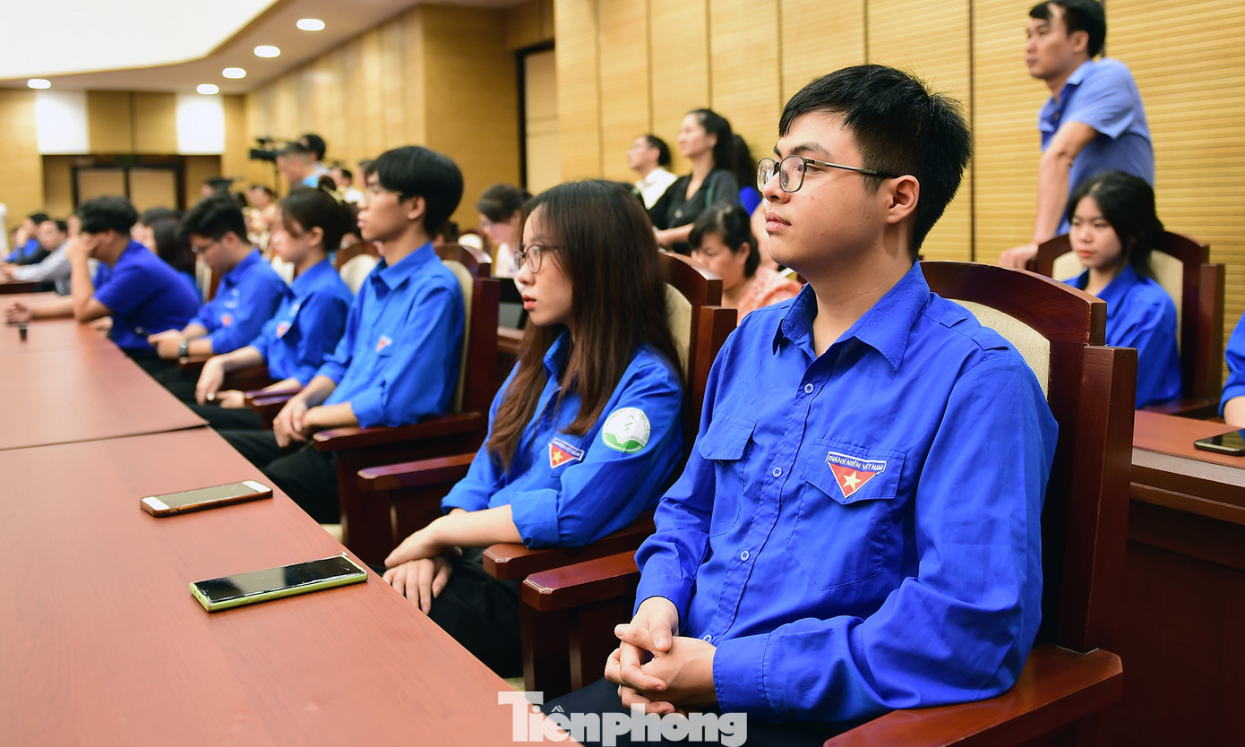 Hơn 150 đoàn viên, thanh niên thuộc nhiều khối đối tượng tham dự hội nghị. Ảnh: Xuân Tùng Hơn 150 đoàn viên, thanh niên thuộc nhiều khối đối tượng tham dự hội nghị. Ảnh: Xuân Tùng