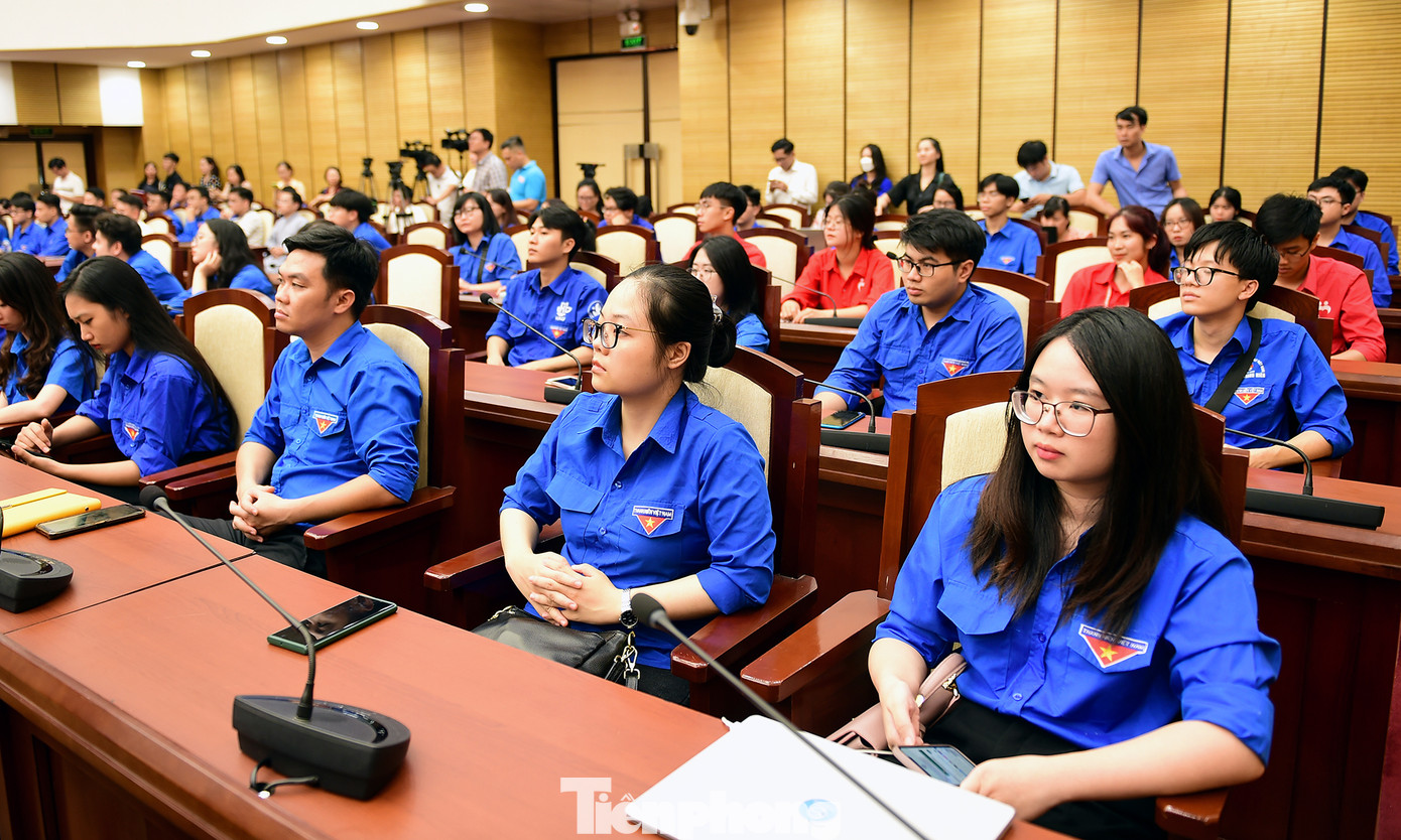 Hơn 150 đoàn viên, thanh niên thuộc nhiều khối đối tượng tham dự hội nghị. Ảnh: Xuân Tùng Hơn 150 đoàn viên, thanh niên thuộc nhiều khối đối tượng tham dự hội nghị. Ảnh: Xuân Tùng