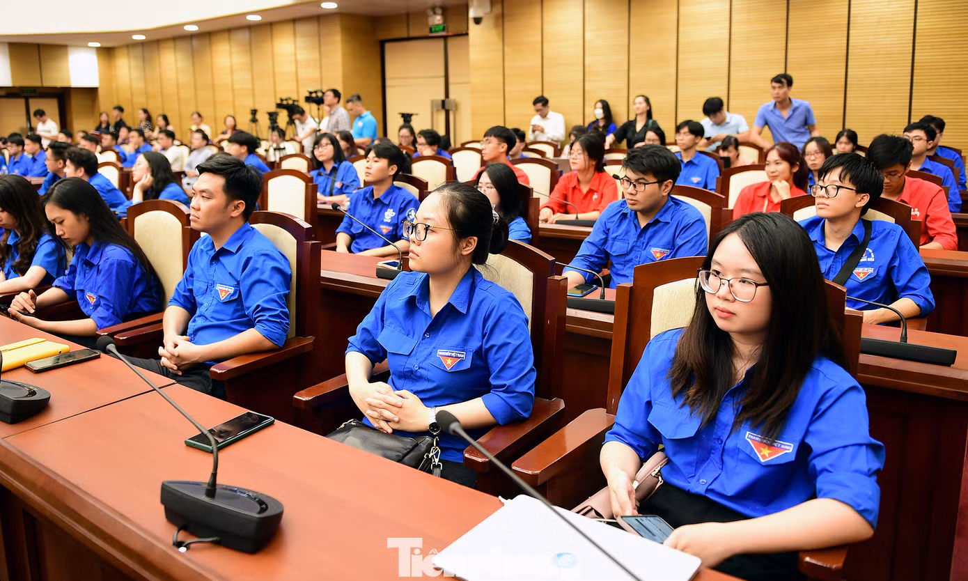 Hơn 150 đoàn viên, thanh niên thuộc nhiều khối đối tượng tham dự hội nghị. Ảnh: Xuân Tùng