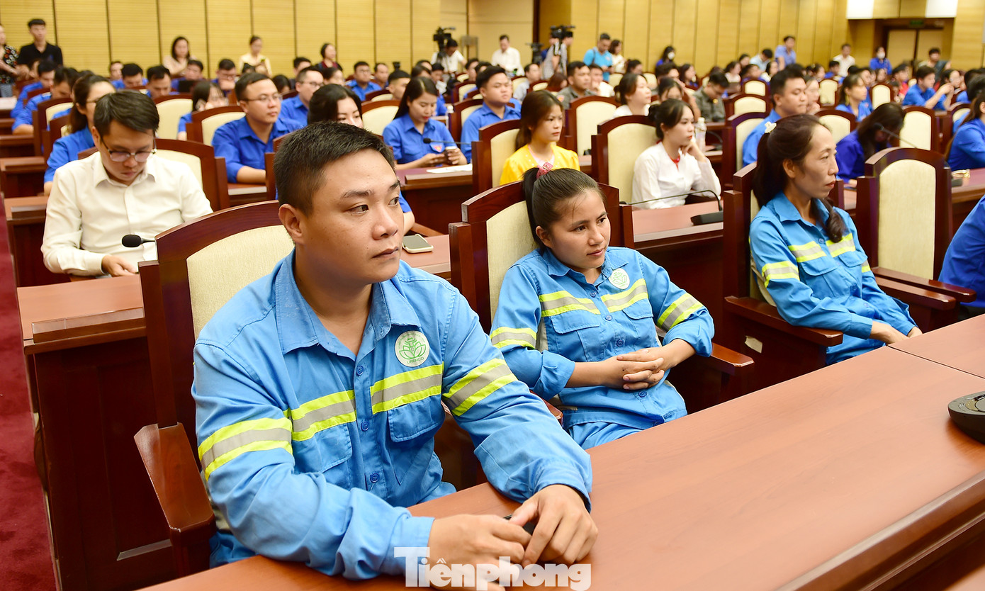 Hơn 150 đoàn viên, thanh niên thuộc nhiều khối đối tượng tham dự hội nghị. Ảnh: Xuân Tùng Hơn 150 đoàn viên, thanh niên thuộc nhiều khối đối tượng tham dự hội nghị. Ảnh: Xuân Tùng