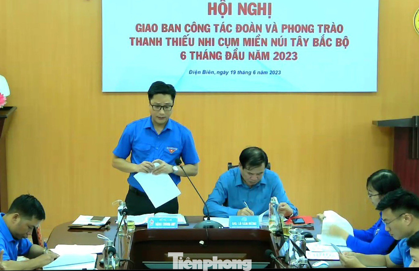 Đại biểu trao đổi ý kiến, đề xuất tại hội nghị. Ảnh: Lâm Đăng Hải Đại biểu trao đổi ý kiến, đề xuất tại hội nghị. Ảnh: Lâm Đăng Hải