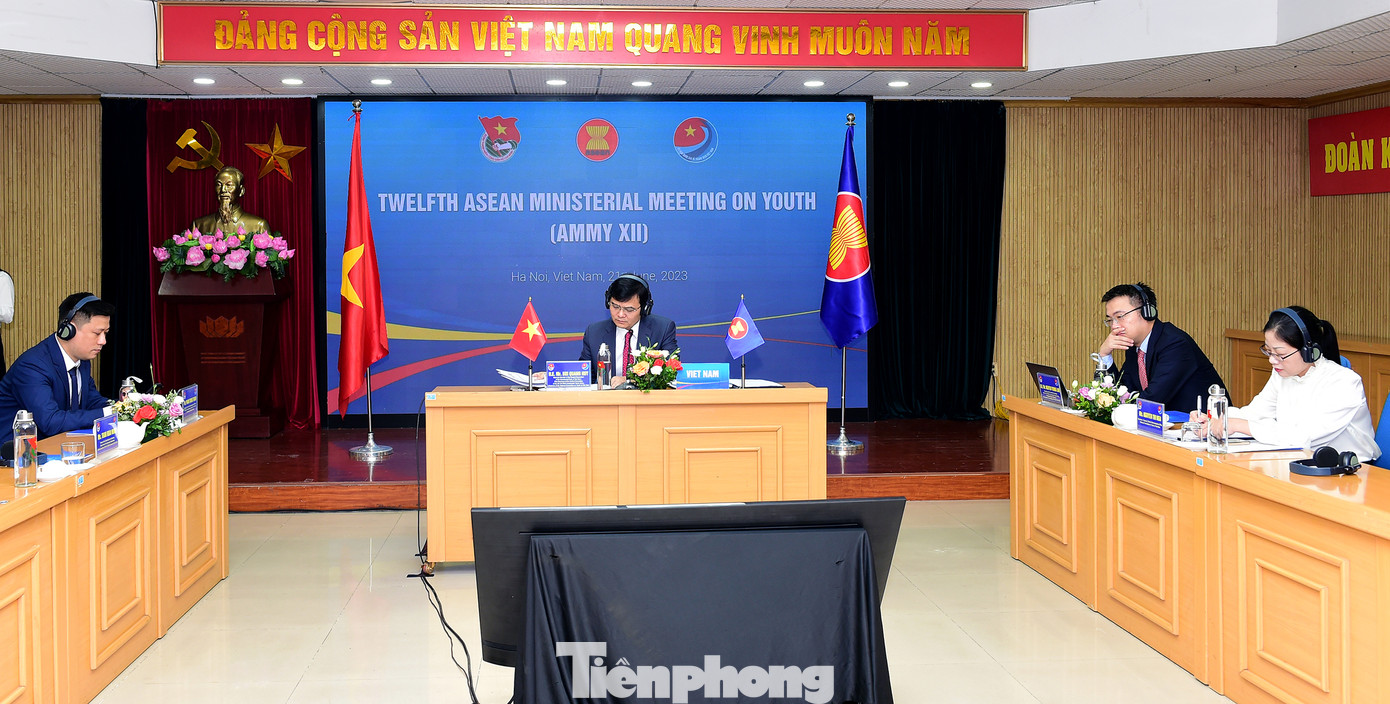 Anh Bùi Quang Huy và thành viên đoàn Việt Nam tham dự hội nghị. Ảnh: Xuân Tùng Anh Bùi Quang Huy và thành viên đoàn Việt Nam tham dự hội nghị. Ảnh: Xuân Tùng