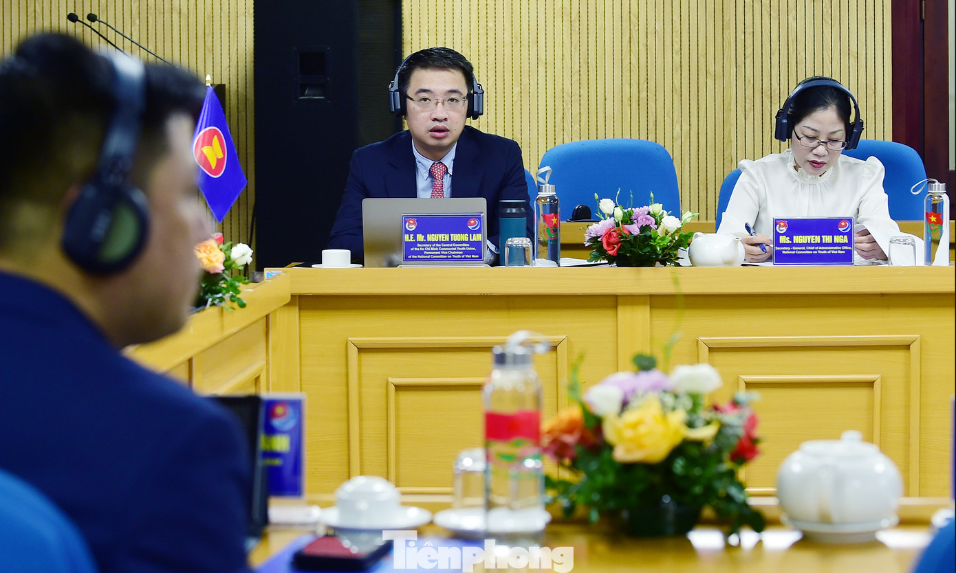 Anh Bùi Quang Huy và thành viên đoàn Việt Nam tham dự hội nghị. Ảnh: Xuân Tùng Anh Bùi Quang Huy và thành viên đoàn Việt Nam tham dự hội nghị. Ảnh: Xuân Tùng