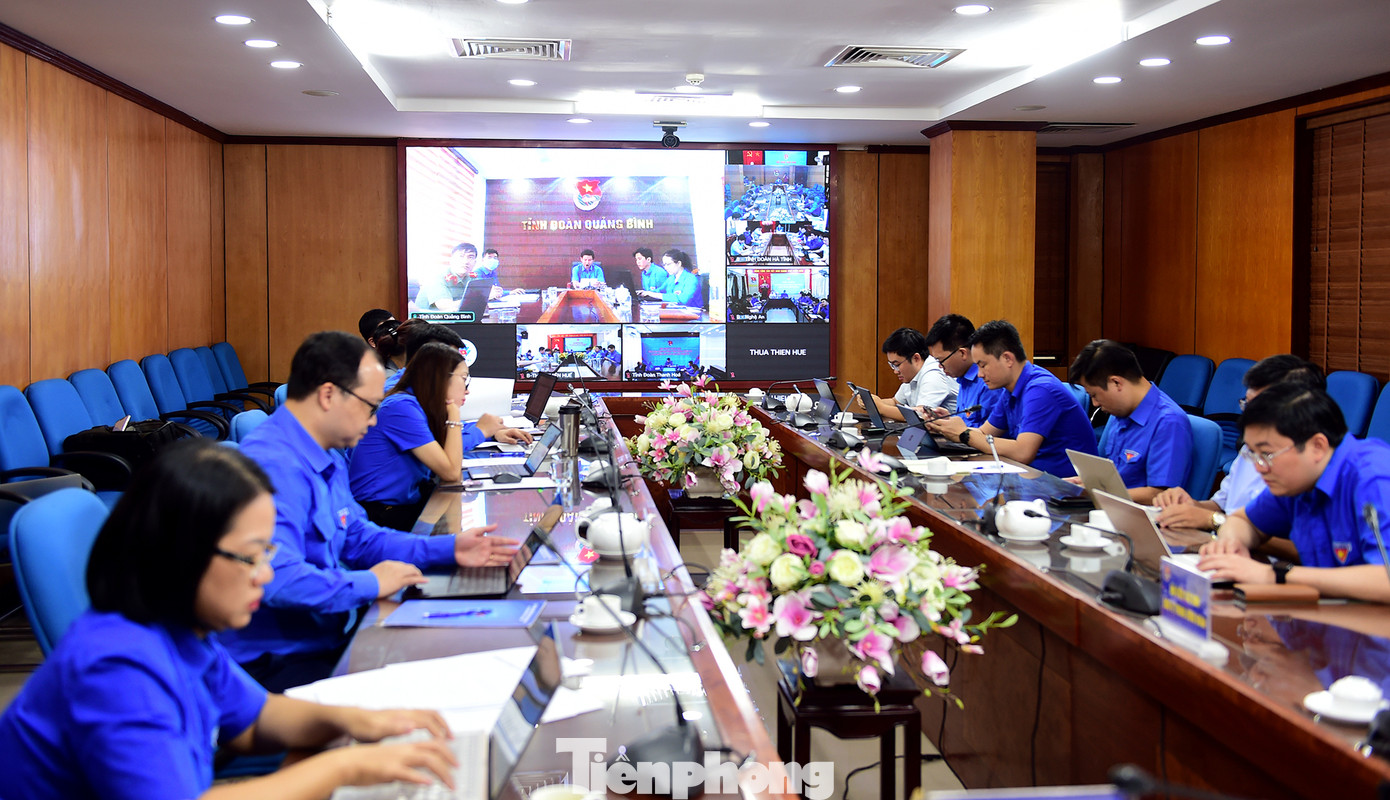 Hội nghị diễn ra theo hình thức trực tuyến. Ảnh: Xuân Tùng