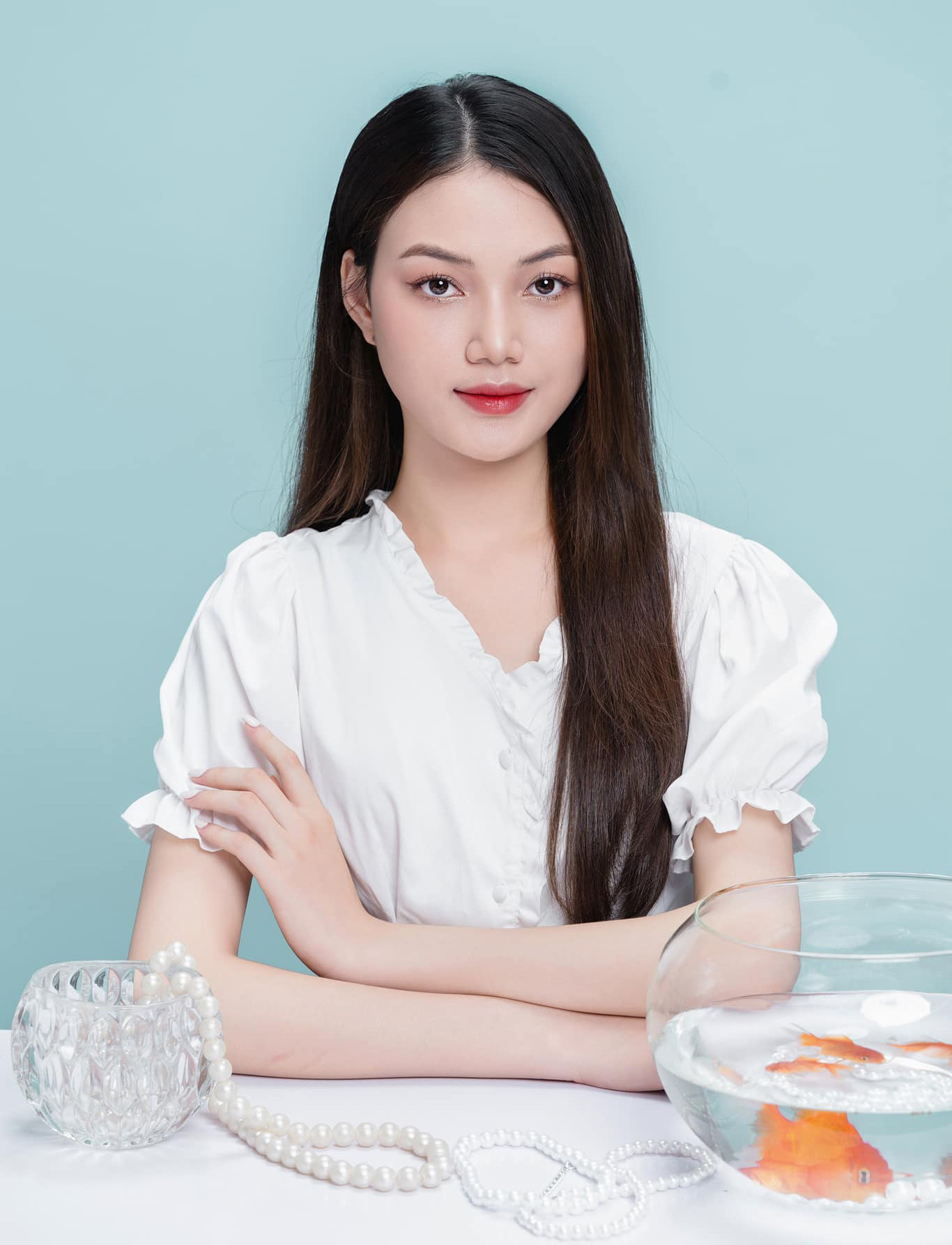 Hoa khôi Ngoại giao - Miss DAV là cuộc thi dành riêng cho các nữ sinh viên Học viện Ngoại giao, nhằm tôn vinh nét đẹp của nữ sinh Việt Nam nói chung và nữ sinh Học viện nói riêng. Trong ảnh, thí sinh Nguyễn Thị Thu Trang (SBD 01) chuyên ngành Quan hệ quốc tế.