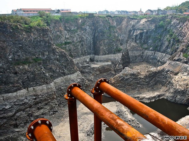 Mỏ đá bị bỏ hoang từ năm 2000