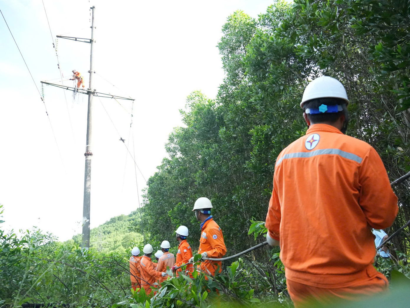 Đến ngày 9/7, sự cố mất điện đã được khắc phục Đến ngày 9/7, sự cố mất điện đã được khắc phục