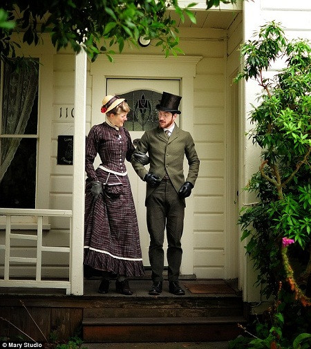 Sarah khẳng định vợ chồng cô luôn tìm thấy những niềm vui mới mỗi ngày nhờ thử nghiệm phong cách sống thú vị này