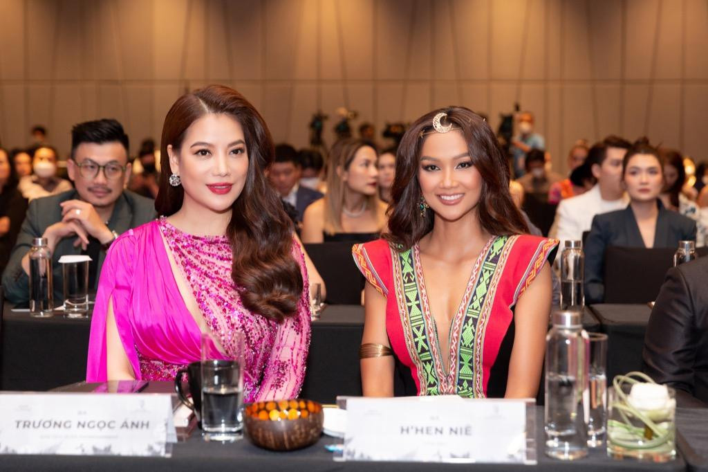 Nhà sản xuất Trương Ngọc Ánh và Hoa hậu H'Hen Niê