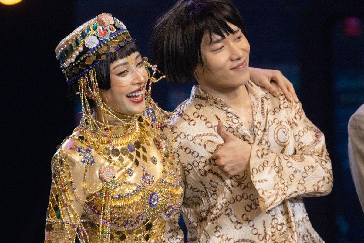 Chi Pu và Kay Trần.