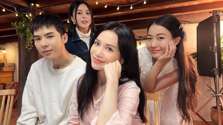 Dàn diễn viên chính trong phim Giấc Mộng Đêm Hè.