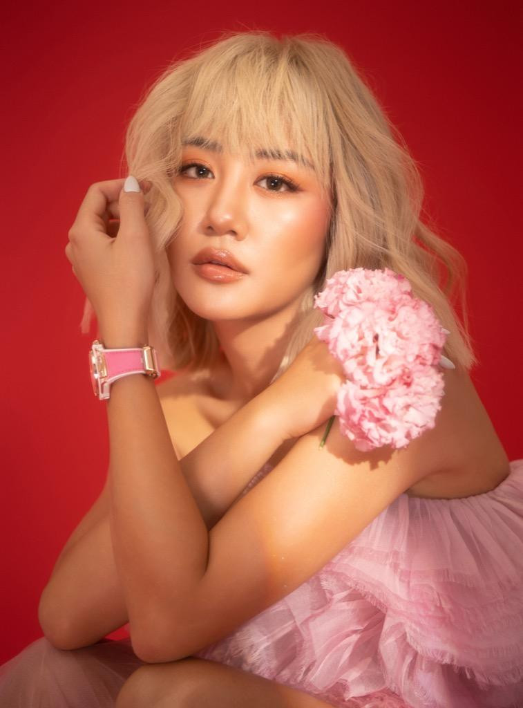 Năm 2022 đánh dấu nhiều hoạt động âm nhạc tích cực của giọng ca "Hương"