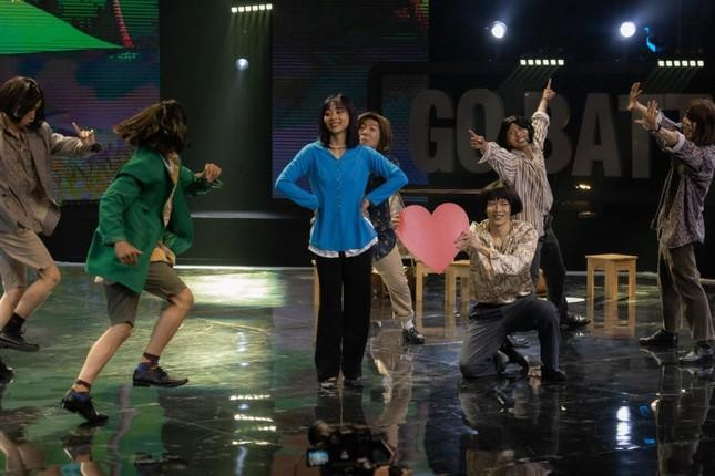 Kay Trần tái hiện hình ảnh trong MV Ý Em Sao.