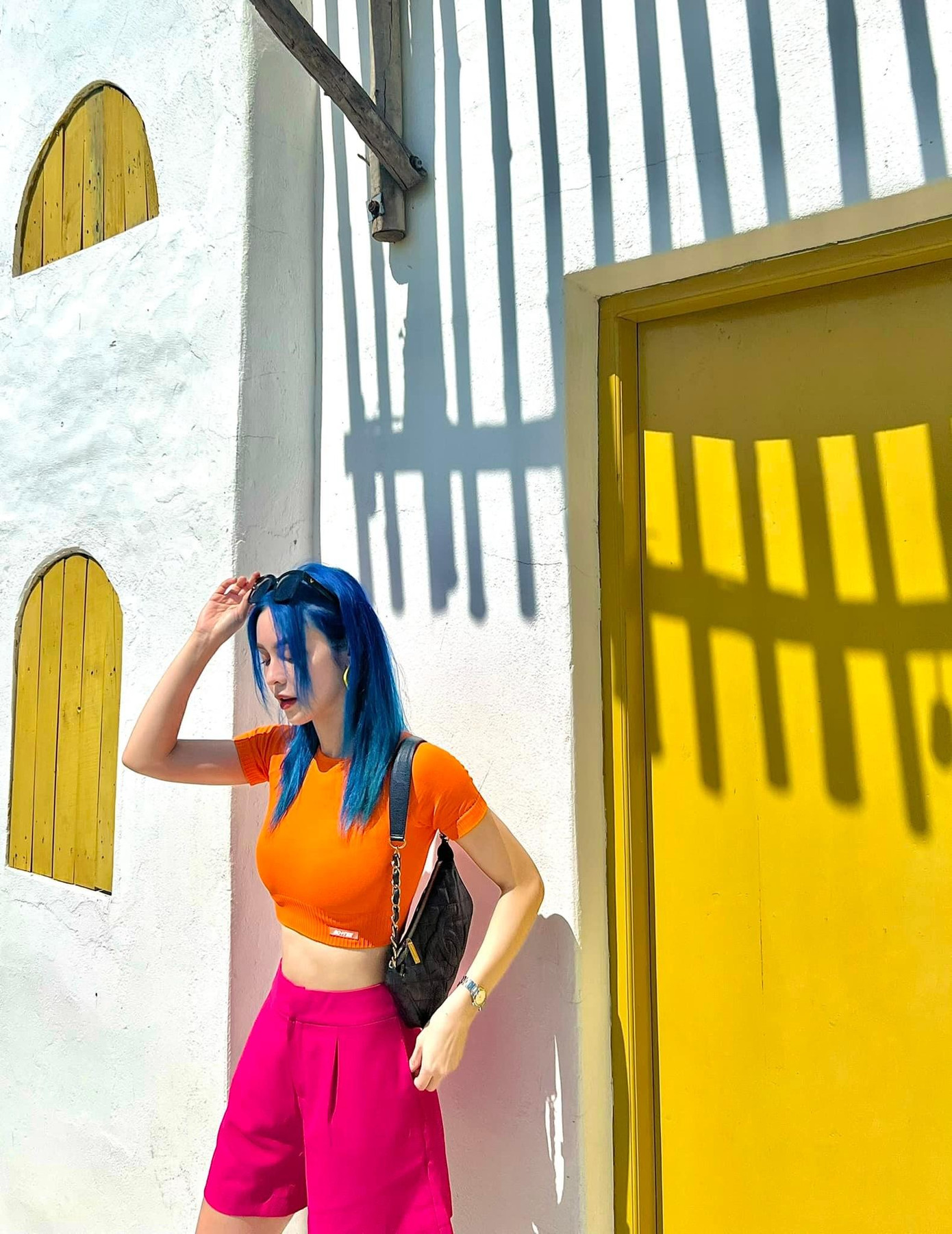 Ngoài đời, MLee tự tin diện những trang phục khoe khéo eo thon Ngoài đời, MLee tự tin diện những trang phục khoe khéo eo thon