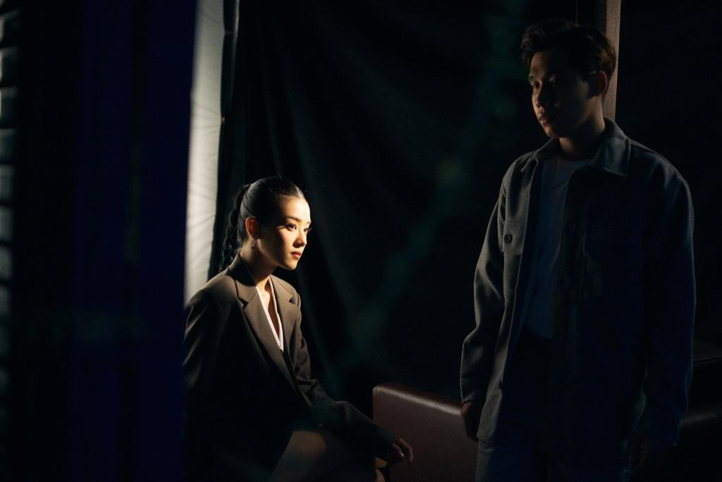 Hoàng Yến Chibi và Dư Quốc Vương