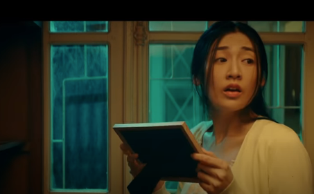 Á hậu Tú Anh trong MV Á hậu Tú Anh trong MV