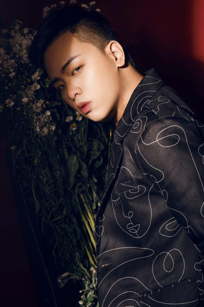 Giám đốc âm nhạc Hứa Kim Tuyền Giám đốc âm nhạc Hứa Kim Tuyền