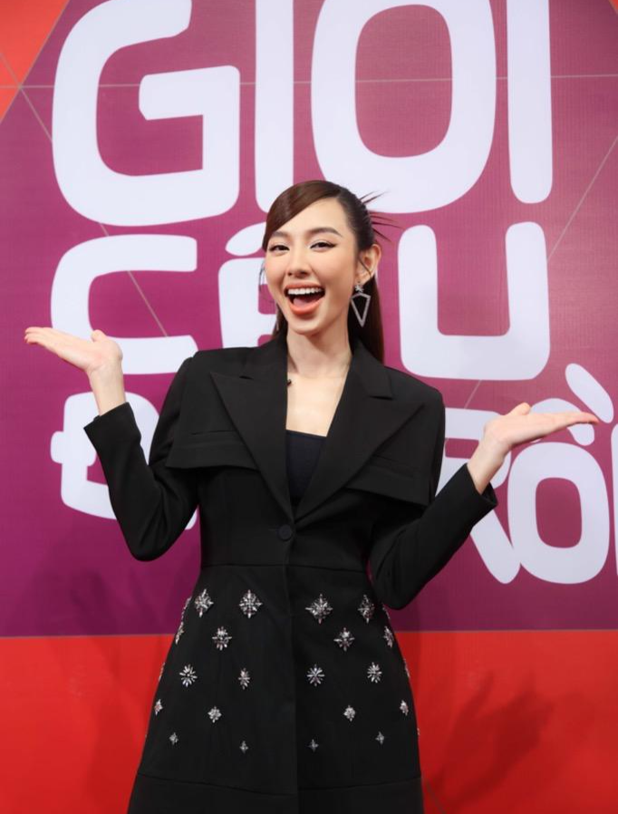 Hoa hậu Thùy Tiên