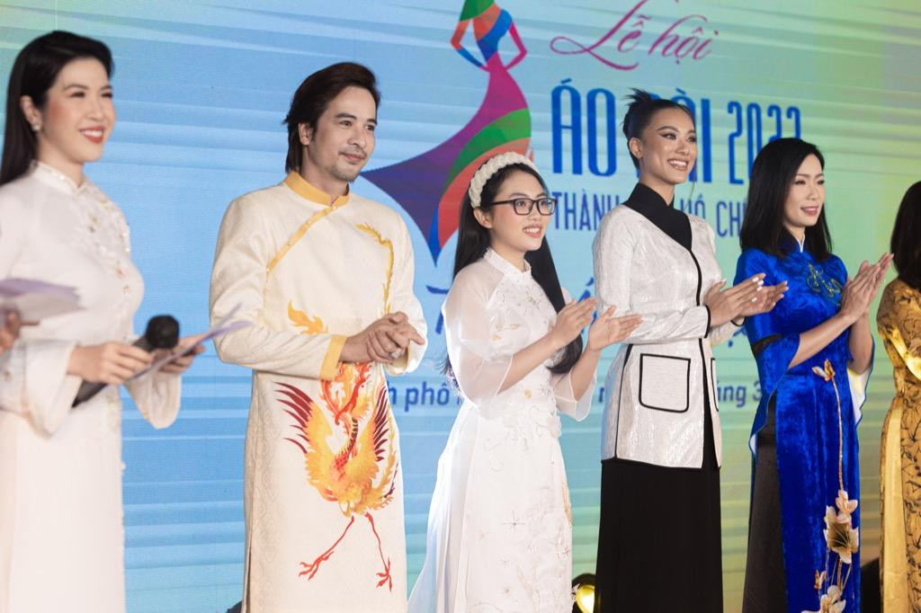 Phương Mỹ Chi tại buổi ra mắt sự kiện