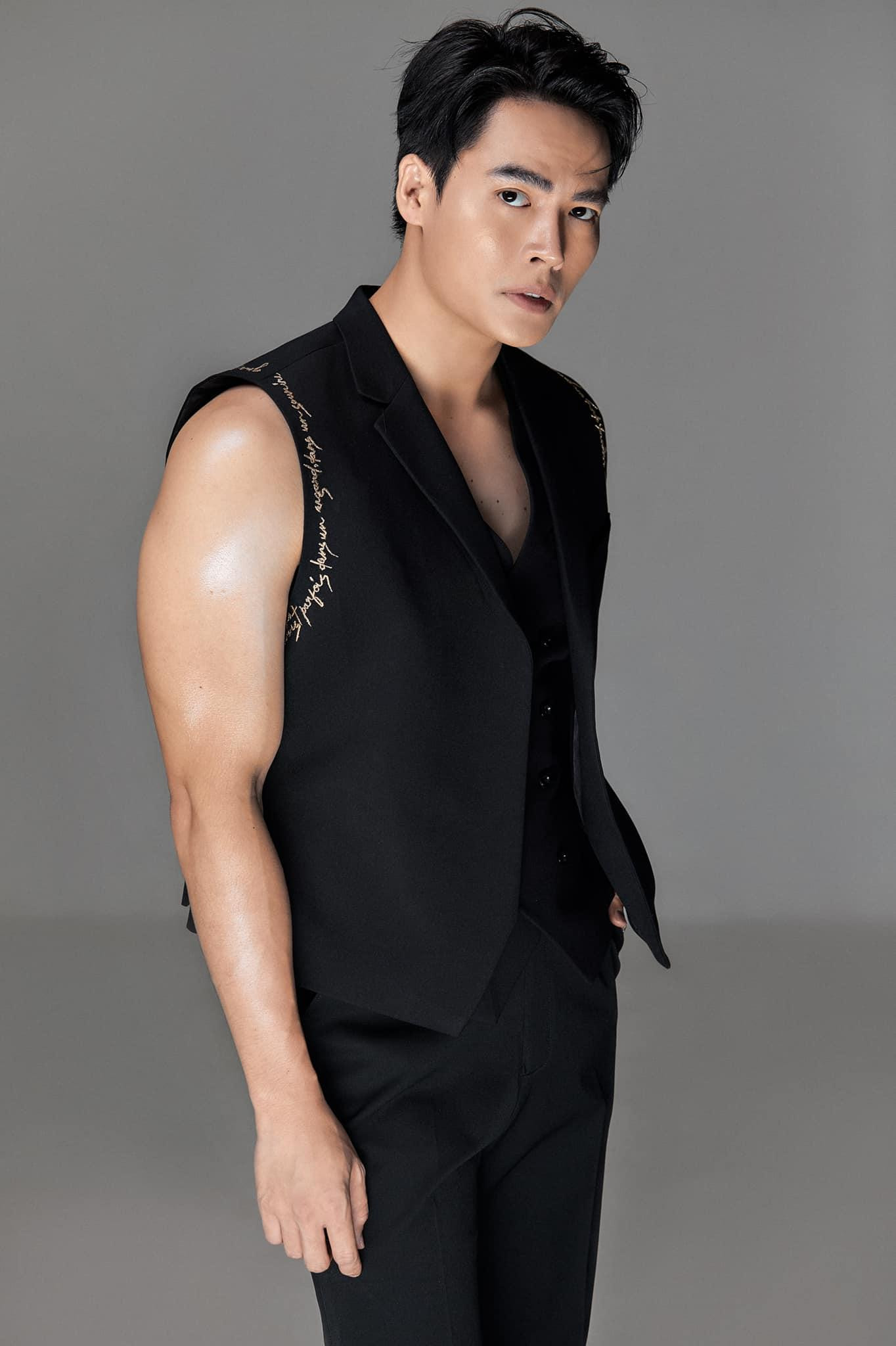 Võ Tấn Phát được xem là "nam thần" của làng Hài Võ Tấn Phát được xem là "nam thần" của làng Hài