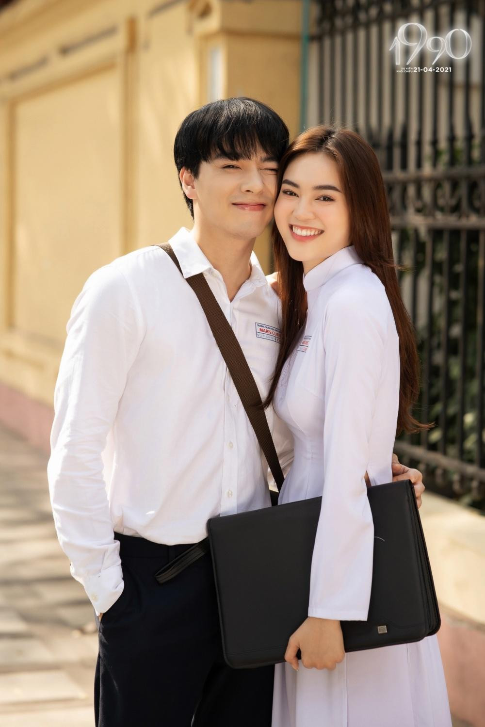 Hải Nam sánh đôi bên Ninh Dương Lan Ngọc