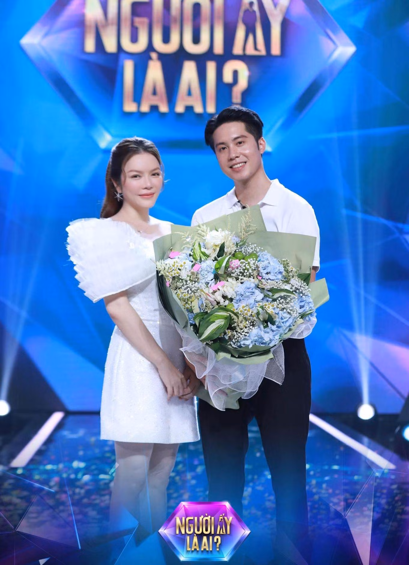 Lý Nhã Kỳ - Thái Khoa