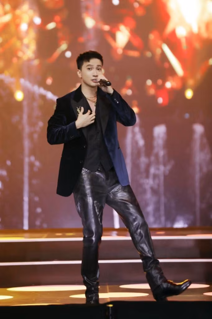 S.T Sơn Thạch