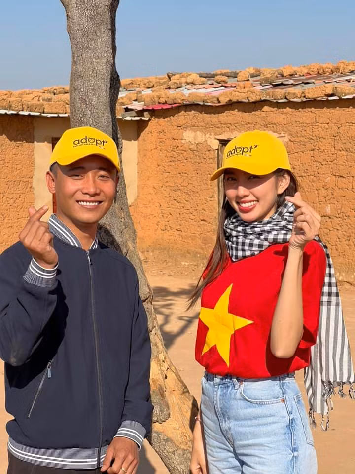 Thùy Tiên và Quang Linh Vlogs tại Nam Phi