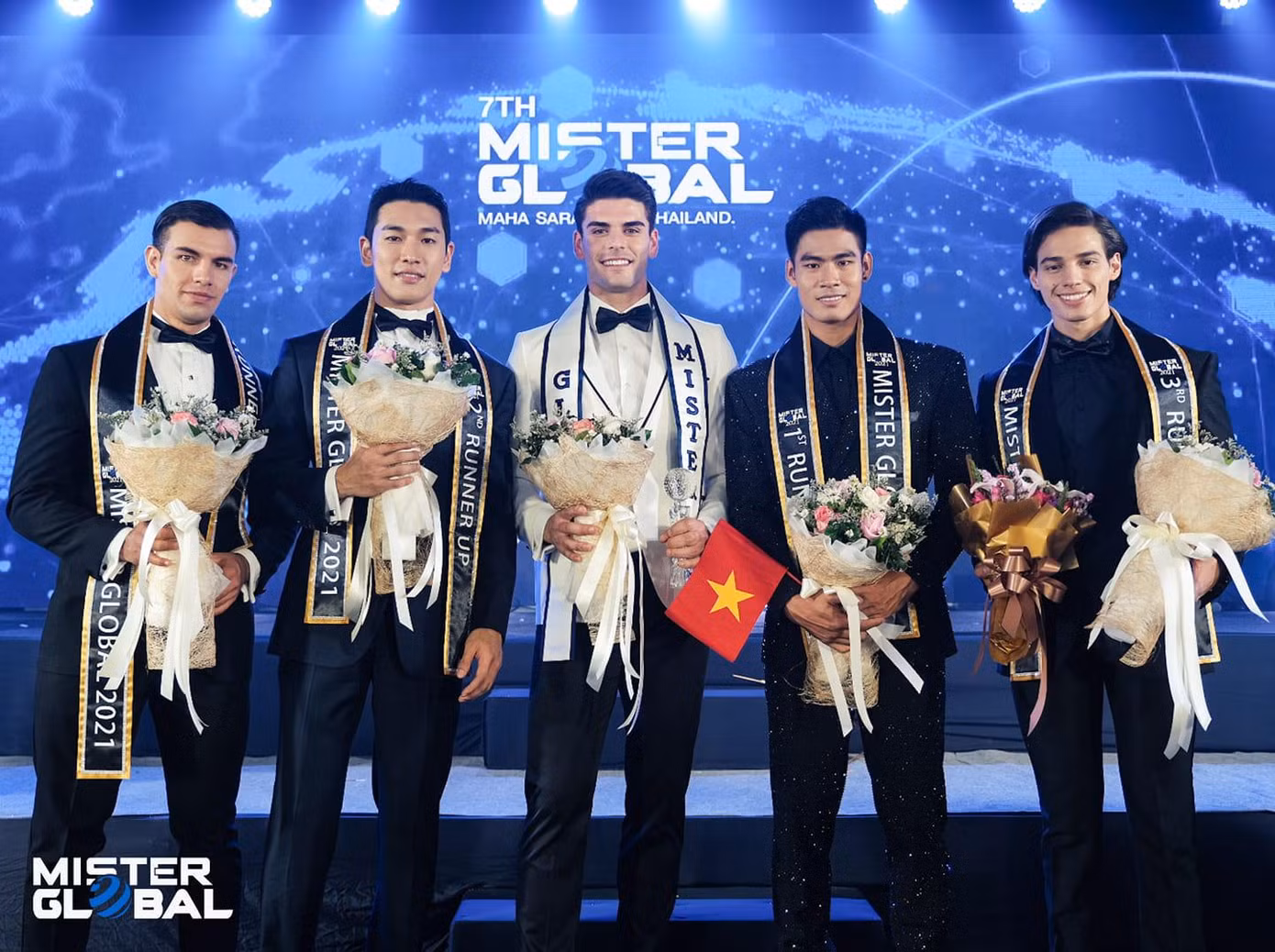 Những người chiến thắng trong đêm Chung kết Mister Global 2021 diễn ra vào tháng 3/2022. Những người chiến thắng trong đêm Chung kết Mister Global 2021 diễn ra vào tháng 3/2022.