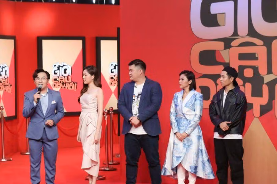 Ngoài Thanh Thanh Huyền, tập 8 Ơn Giời Cậu Đây Rồi còn có sự tham gia của rapper Ricky Star, diễn viên Dũng Hớn và ca sĩ Trương Thảo Nhi.