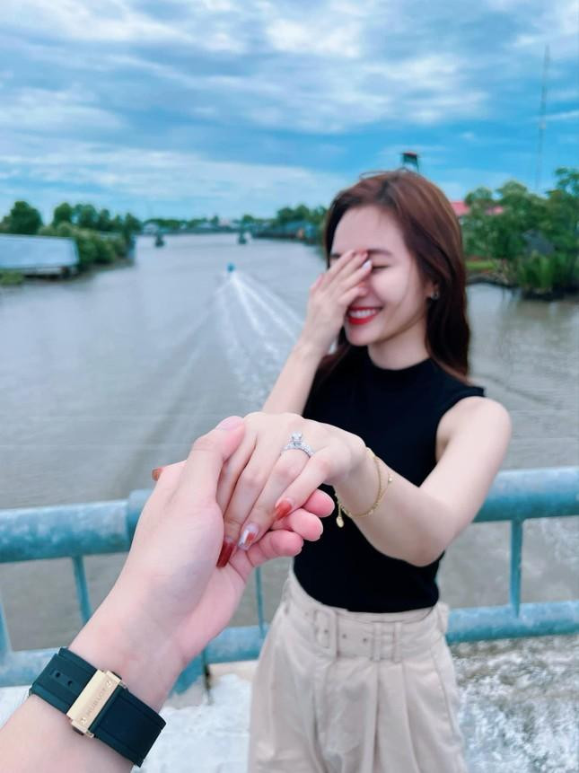 Khoảnh khắc Jang Mi được bạn trai cầu hôn Khoảnh khắc Jang Mi được bạn trai cầu hôn