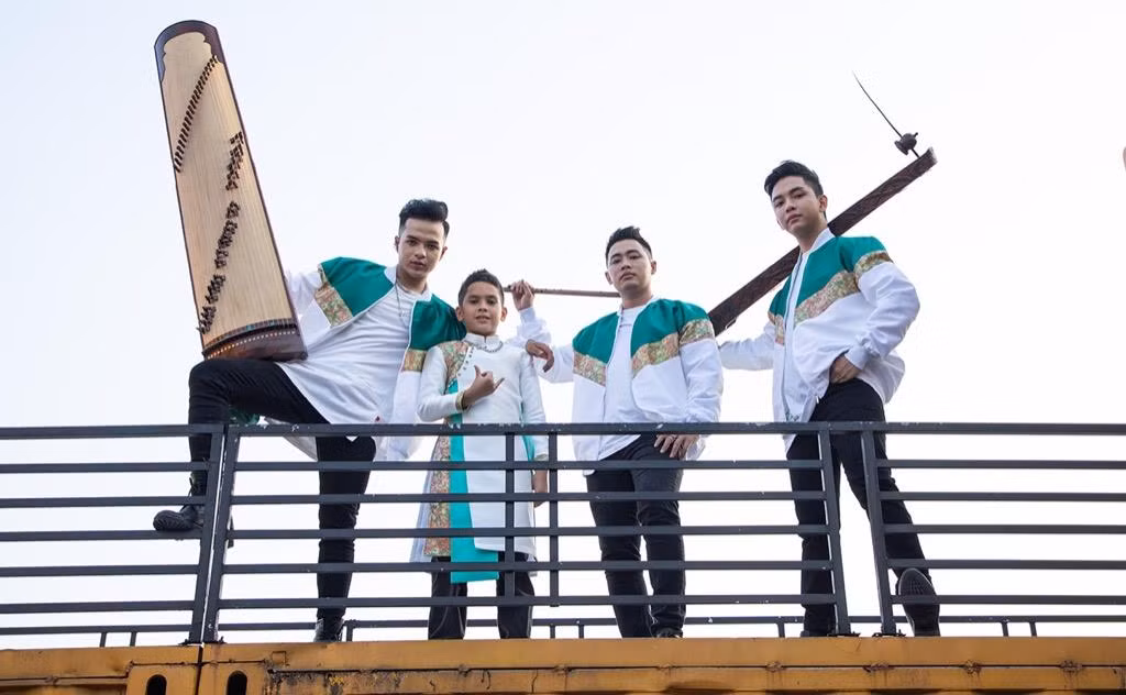 Shumo và DST Band