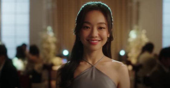 Hoàng Hà - nữ chính xinh đẹp của phim Em và Trịnh cũng góp mặt trong MV Hoàng Hà - nữ chính xinh đẹp của phim Em và Trịnh cũng góp mặt trong MV