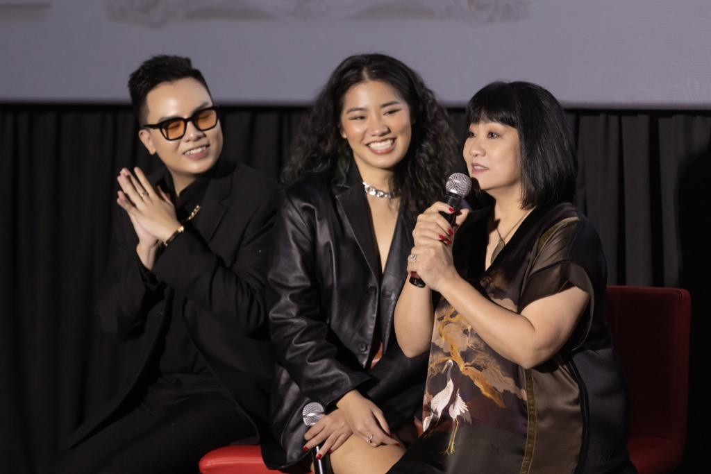 Danh ca Cẩm Vân và con gái CeCe Trương Danh ca Cẩm Vân và con gái CeCe Trương