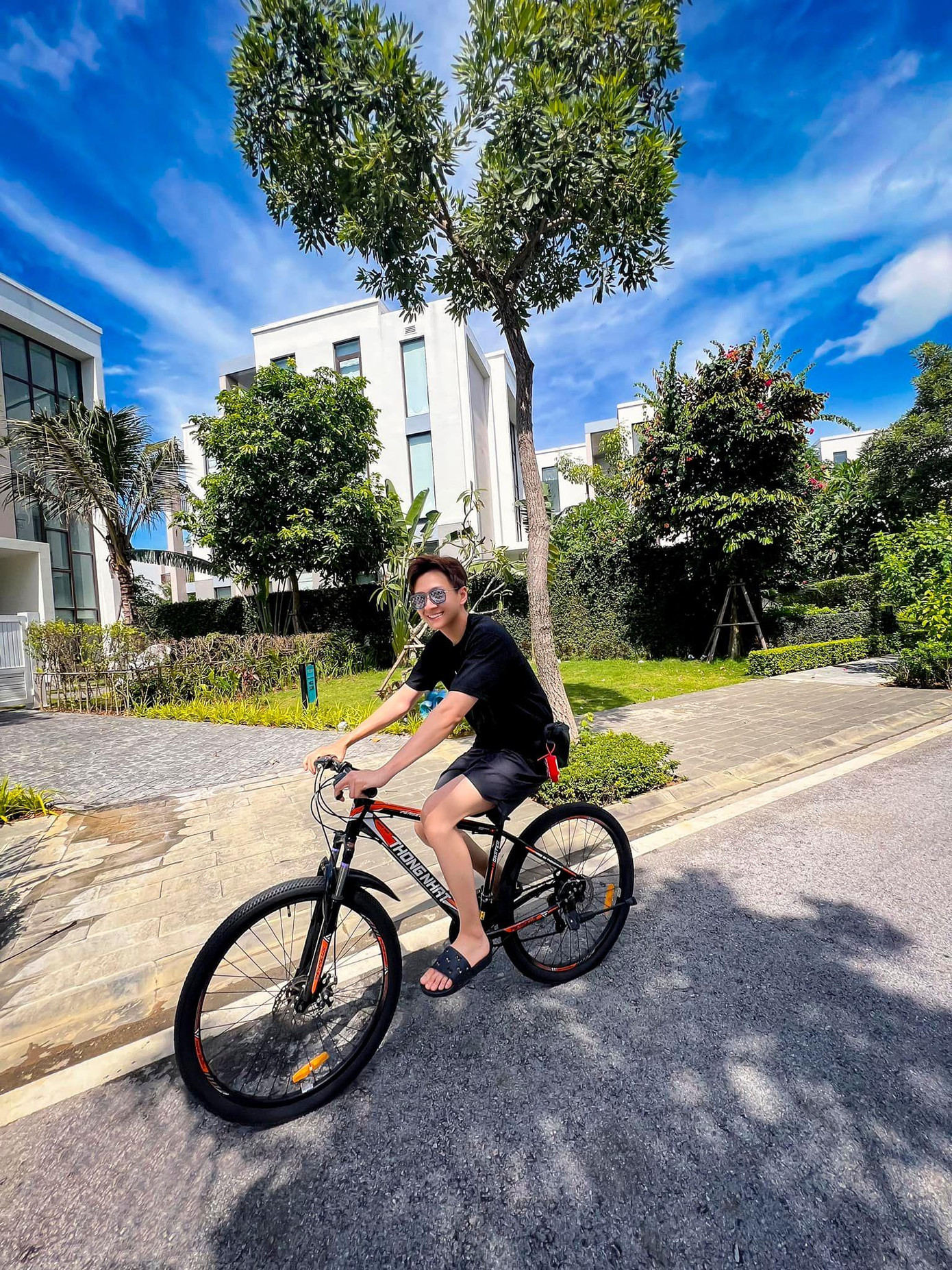 Ngô Kiến Huy lựa chọn các hoạt động ngoài trời cho kỳ nghỉ lễ năm nay.